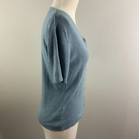 🌿4/$35 🌿VINTAGE PRINCIPLES Blue Button Down‎ Tee - Picture 4 of 7